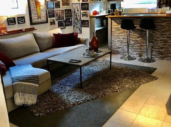 Suite Apartment With Garden And All Amenities